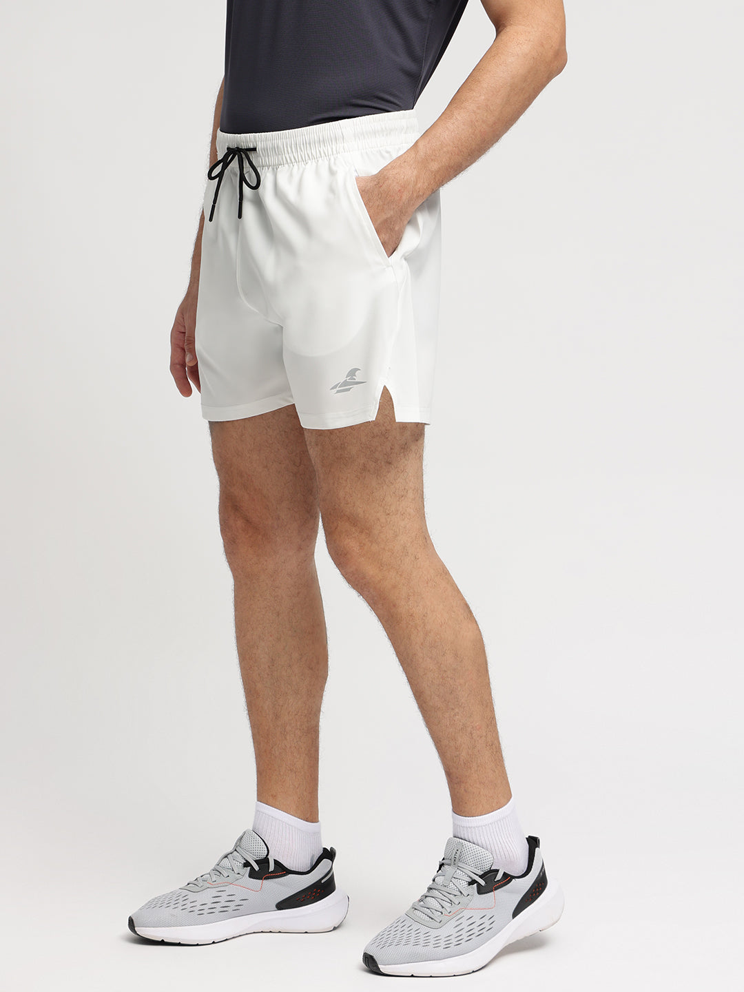 Arachion Triumph Shorts | Porcelain White